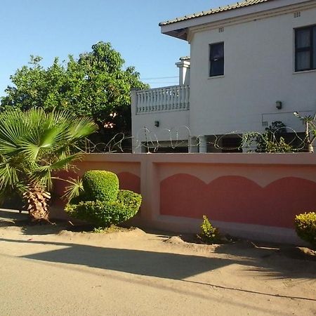 Upper Room Guest House فرانسیستوون المظهر الخارجي الصورة