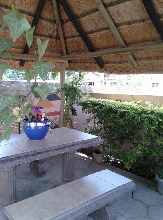 Upper Room Guest House فرانسیستوون المظهر الخارجي الصورة