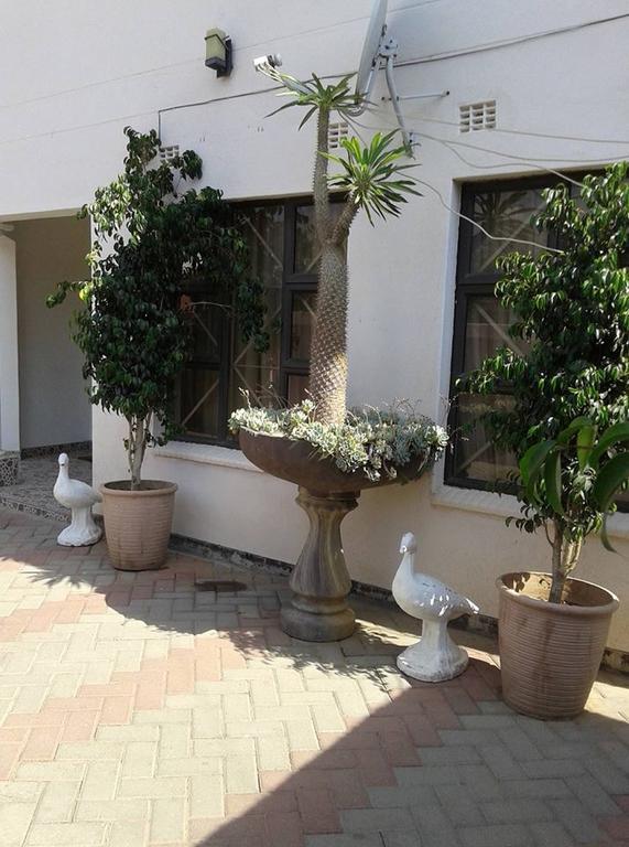 Upper Room Guest House فرانسیستوون المظهر الخارجي الصورة