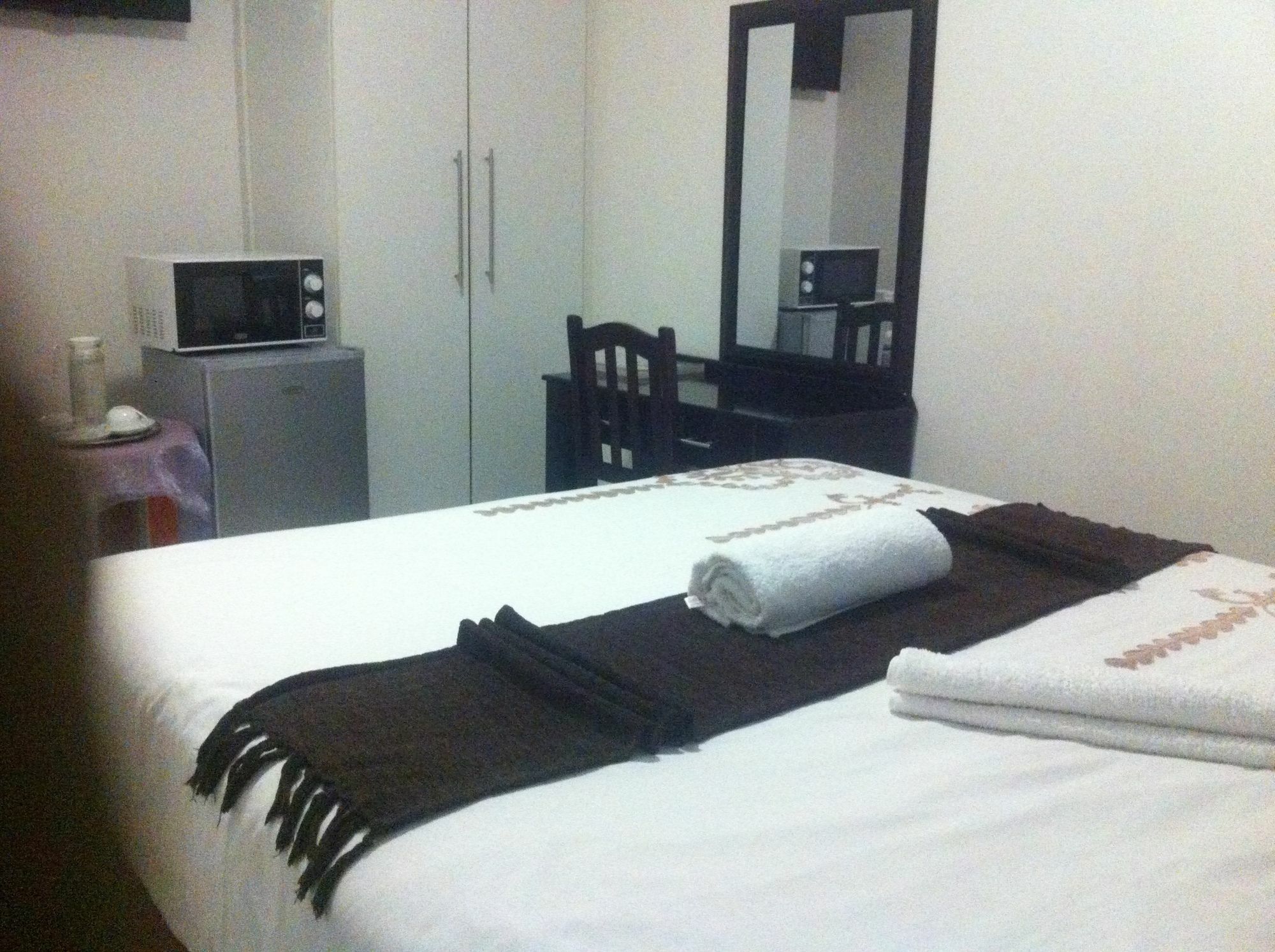 Upper Room Guest House فرانسیستوون المظهر الخارجي الصورة